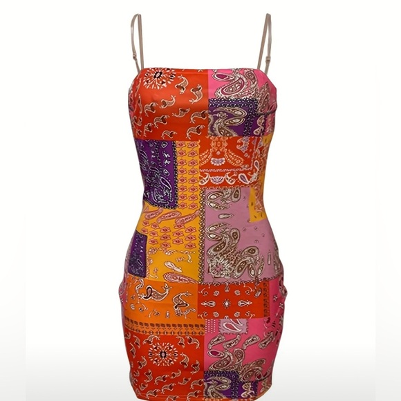 Y2K Bandana Patchwork Mini Dress β Size Large β Trendy & Bold! ππ₯ - Picture 2 of 6